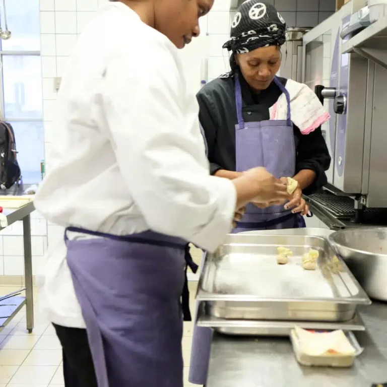 Hotel-du-Parc-Lons-le-Saunier-cuisine-003-1000x1000