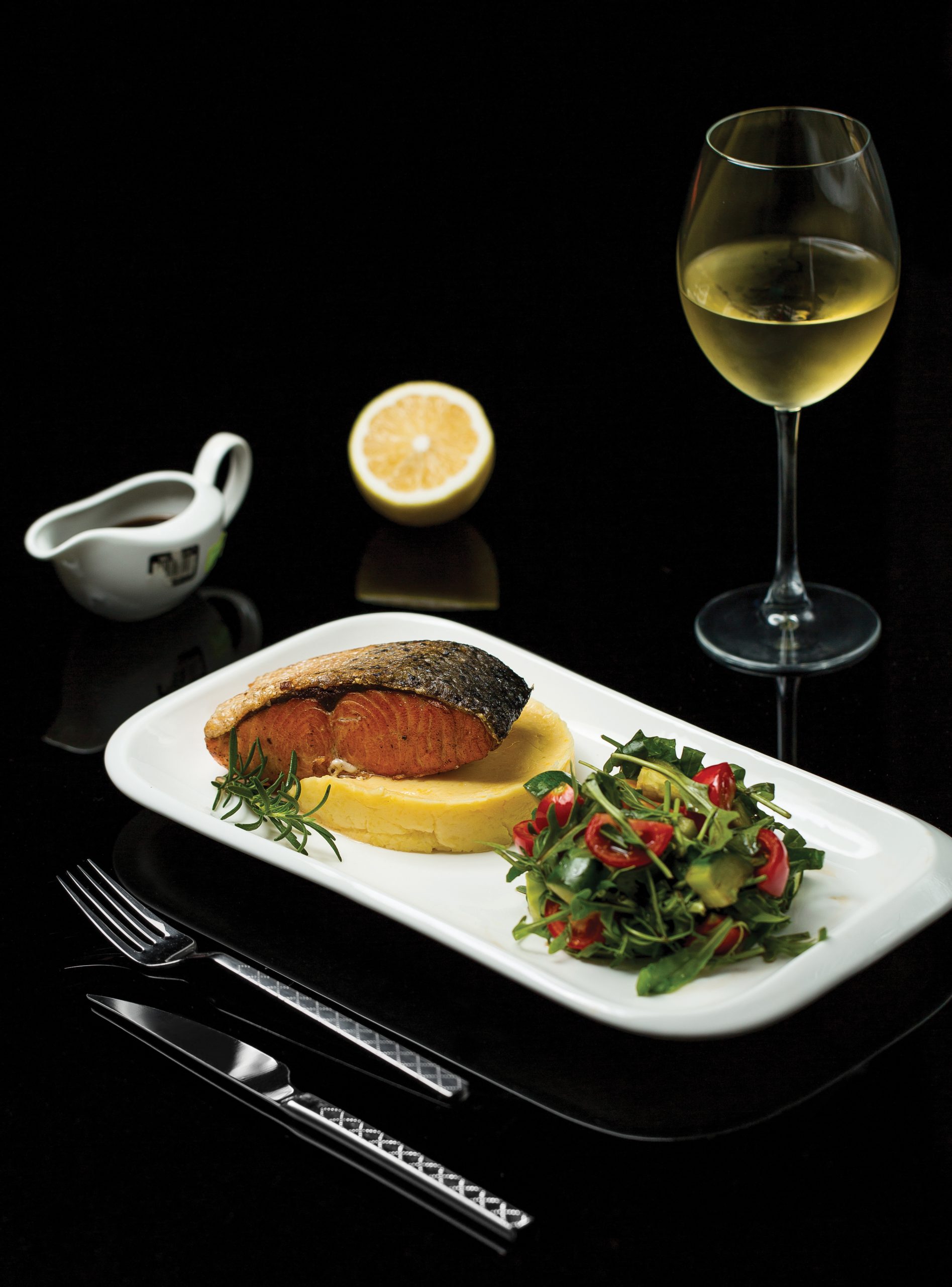 plate-grilled-salmon-fillet-with-spices-green-salad-served-with-glass-italian-wine